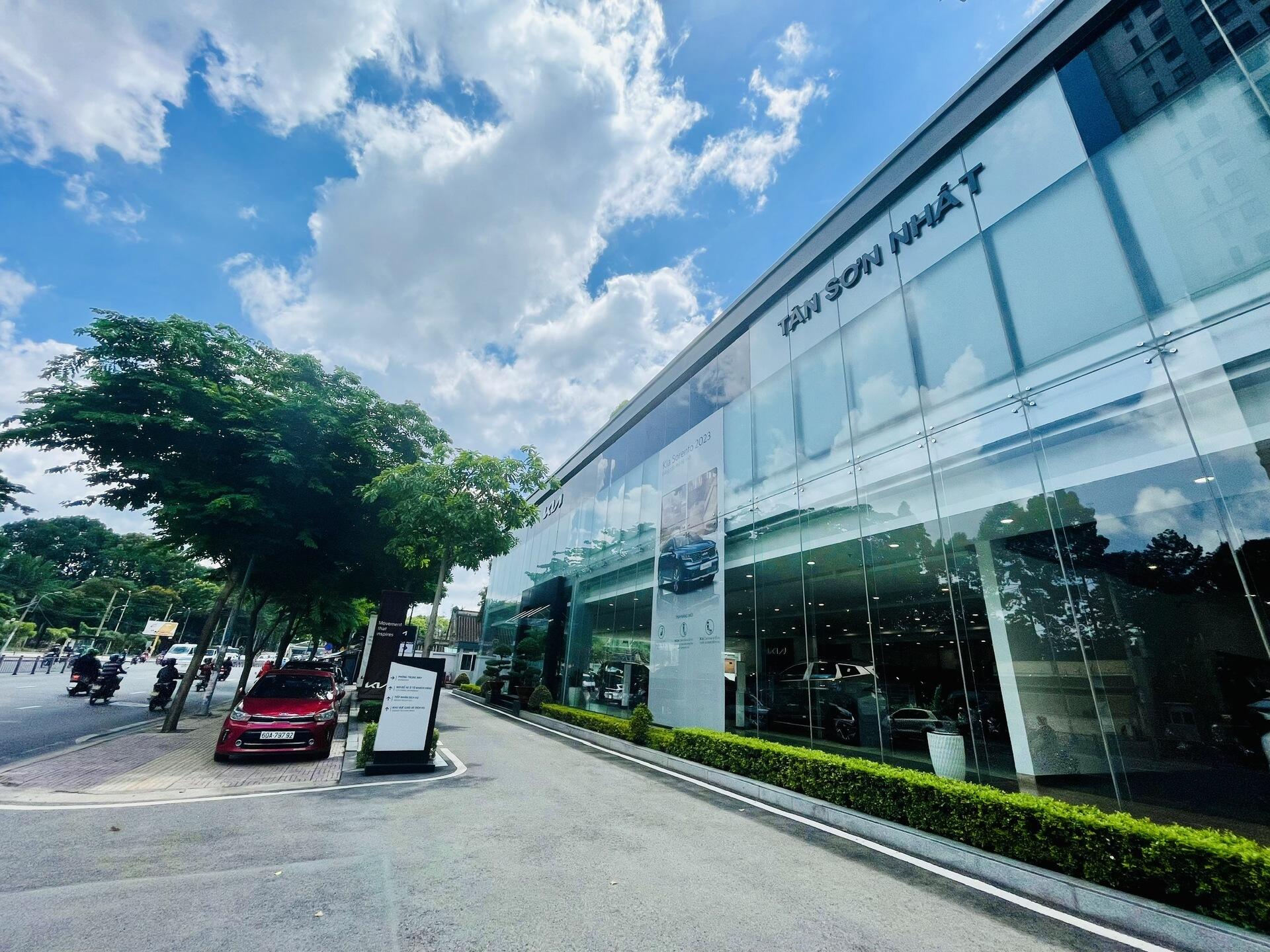 Kia Tân Sơn Nhất