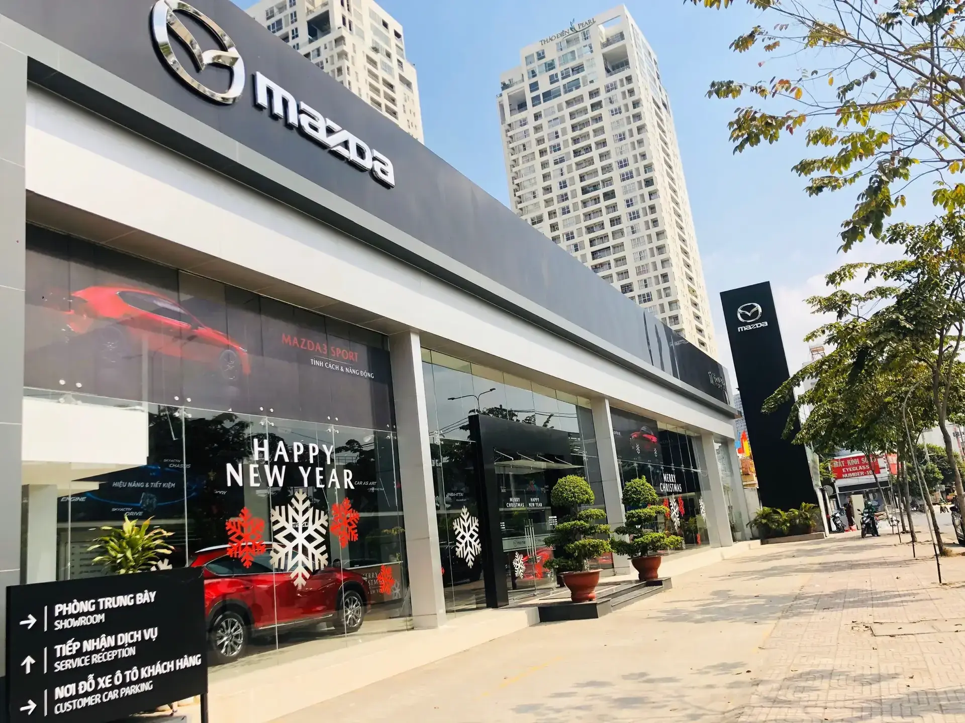 Mazda Thảo Điền