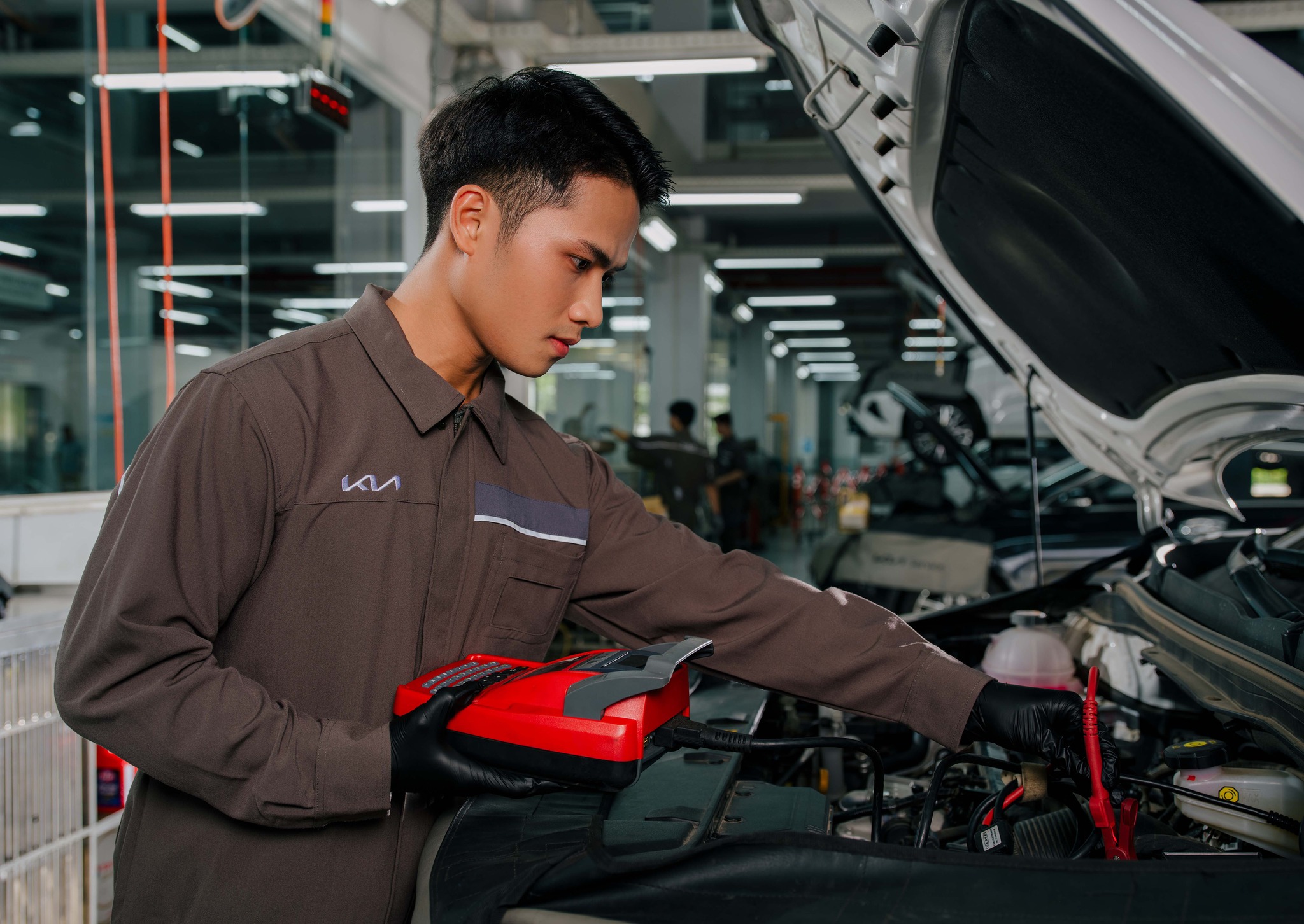 Dịch vụ sửa chữa chuyên nghiệp tại Kia Mazda TP.HCM