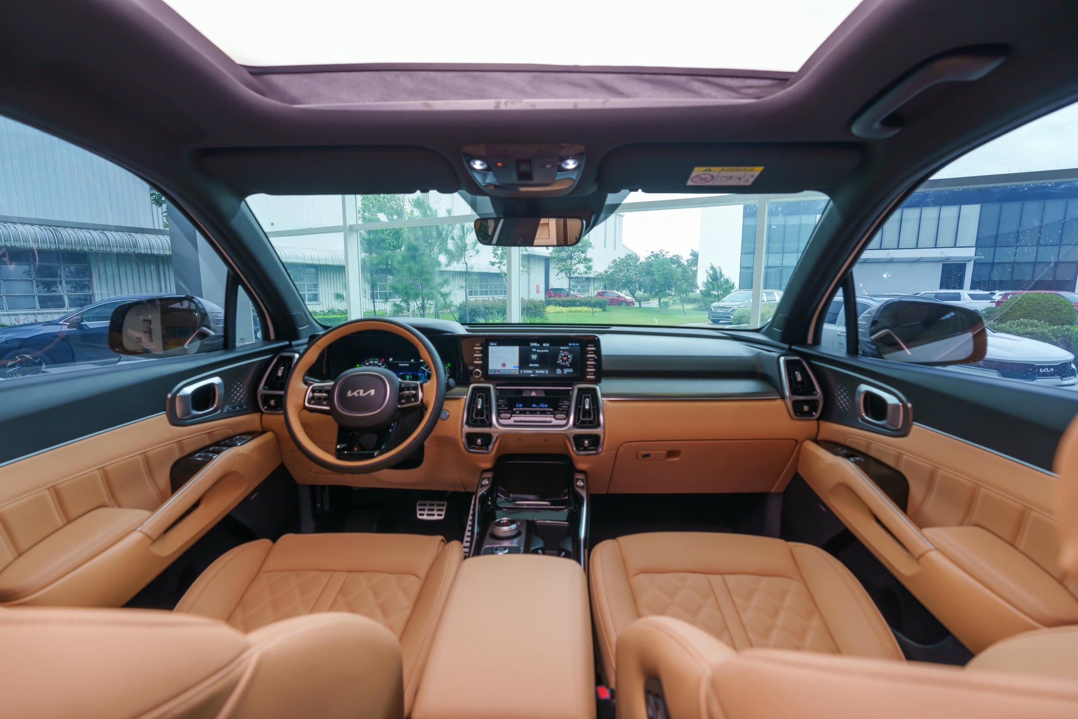 noi-that-kia-sorento-hybrid-noi-bat-hien-dai.jpg